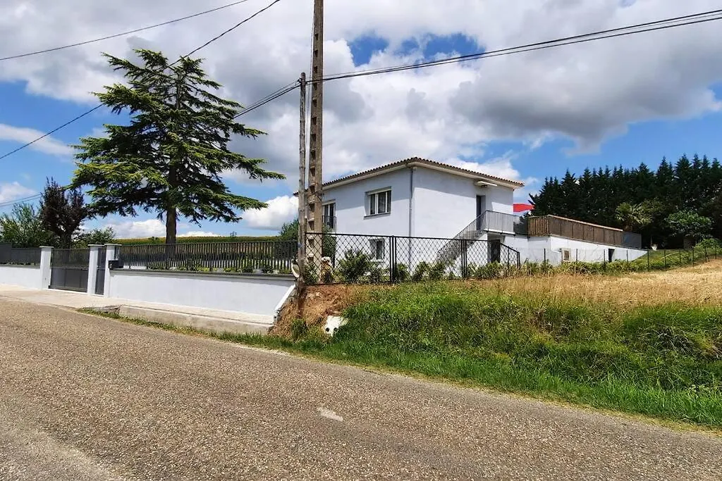 Holiday home La Maison Bleue Aux Bambous Saint-Amans-du-Pech