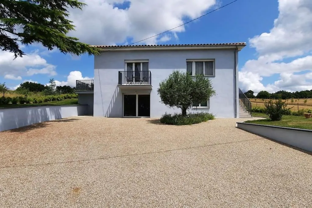 La Maison Bleue Aux Bambous Saint-Amans-du-Pech France